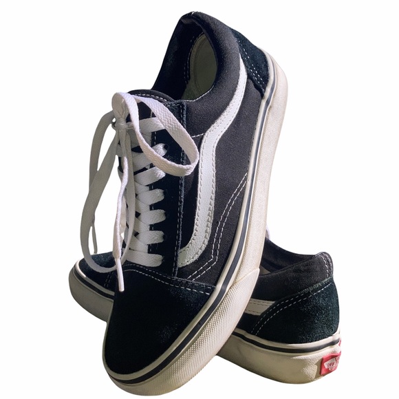 Vans Shoes - Vans Black & White Classic Sneakers size 5